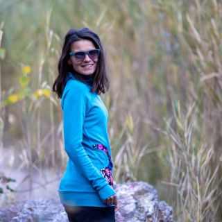 "Nejmíň do půlky zadku." . Jeden z požadavků, když má být funkční triko OPRAVDU funkční. . Představte si, že sedíte na...