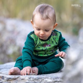 Znáte oblečení, které miminko vynosí jeden CELÝ ROK? . MERINO BODY jsme navrhly tak, že vašemu miminku vydrží nejméně 12...